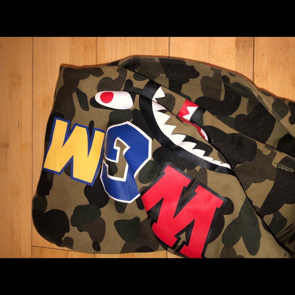 Green bape pullover! - Picture 4 of 5